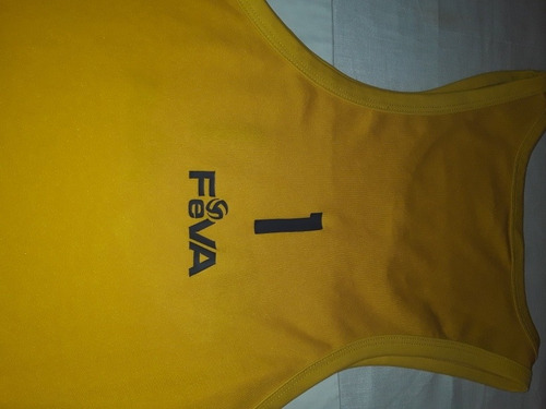 Imagen 5 de 5 de Camiseta Voley Feda Olympikus #1 Talle M