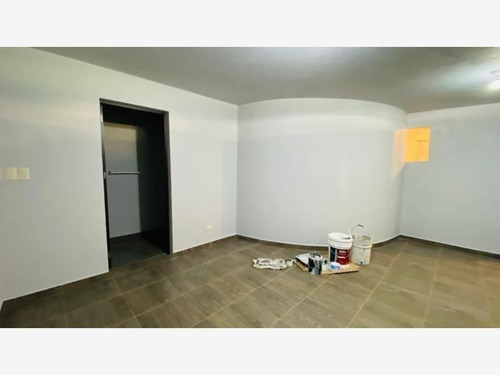 Imagen 2 de 6 de Local Comercial En Renta Miraval