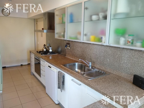 Venta De Departamento 3 Ambientes Con Cochera Y Amenities En Puerto Madero