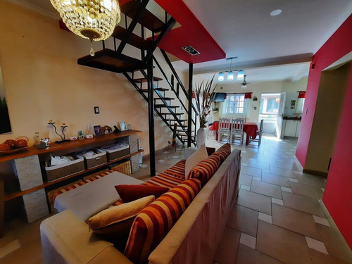 Imagen 4 de 22 de Casa De Cuatro Ambientes En Venta - Moron Sur.