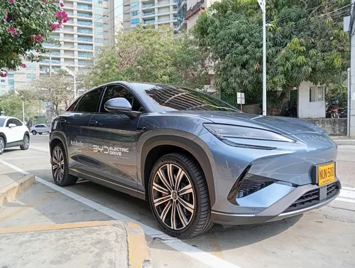 BYD Sealion 7