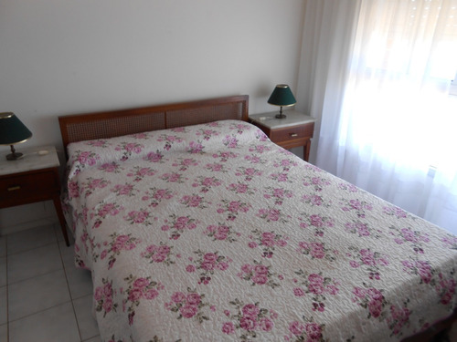 Imagen 7 de 14 de Apartamento En Piriapolis Edificio La Riviera Frente Al Mar