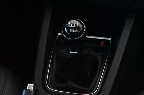 Imagen 15 de 15 de Volkswagen Vento Highline Bm Tech 2017 Car Cash.