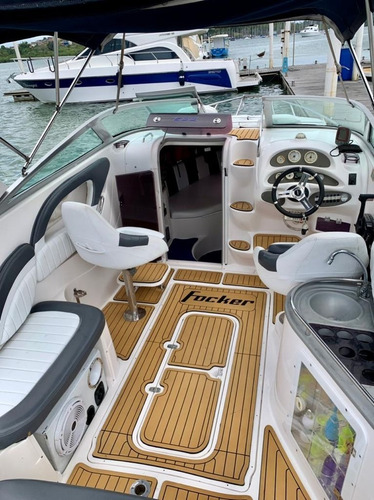 Imagem 14 de 15 de Lancha Motorboat Evinrude 225hp