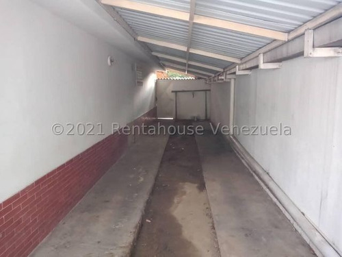 Imagen 18 de 22 de Casa En Venta Urb El Castaño, Maracay 23-8387 Hc