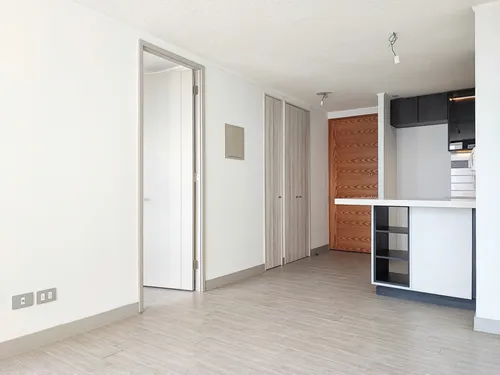 Edificio Av. Irarrázaval (1 Est. 1 Bod.) Vista Poniente Pi