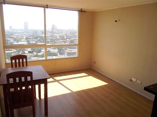 Departamento En Arriendo De 1 Dorm. 1 Baño En Santiago