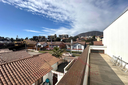 Casa Completamente Remodelada Amplia Y Cómoda En San Joaquín