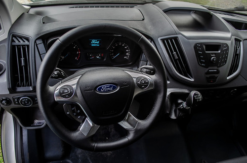 Ford Transit 2.2 Furgon Mediano 350m