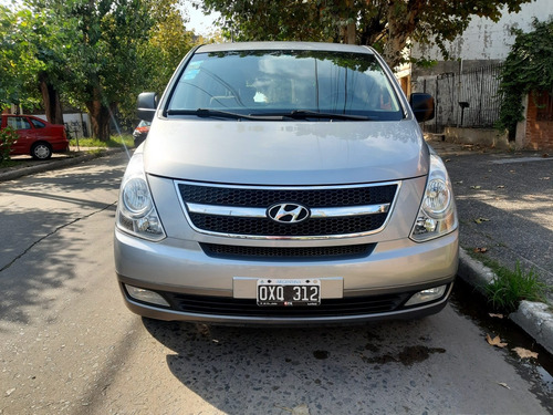 Imagen 3 de 18 de Hyundai H1 2015 2.4 Premium 1 175cv 4at