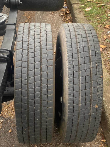 Imagem 2 de 9 de Mercedes 710 Plus