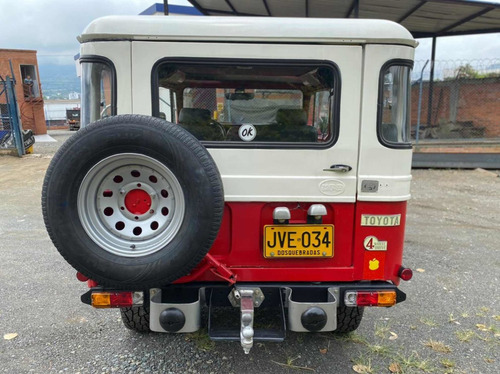 Toyota Land Cruiser Fj43