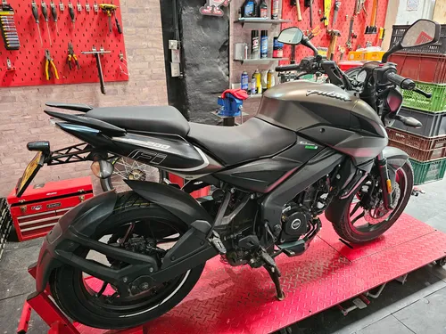 Ns200