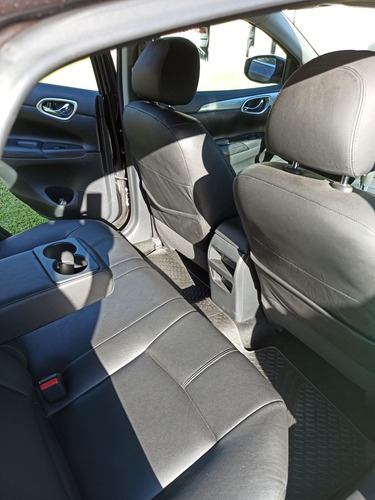 Nissan Sentra Sr Cvt Pure Drive 1.8 Sedán - Escucho Ofertas