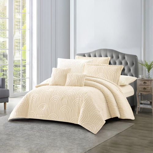 Edredón 7 Pzs Elena Flannel Queen Size 240 X 220 Color Beige Diseño De La Tela Ondas