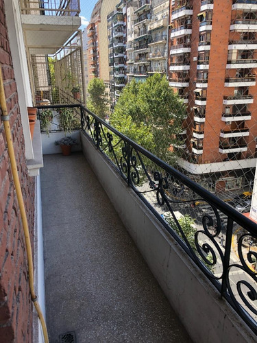 Imagen 6 de 21 de Lindísimo Y Luminoso 3 Ambientes Con Balcón Al Frente.
