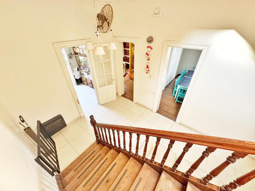 Venta Casa 5 Dormitorios Cochera Pasante Patio Parrillero