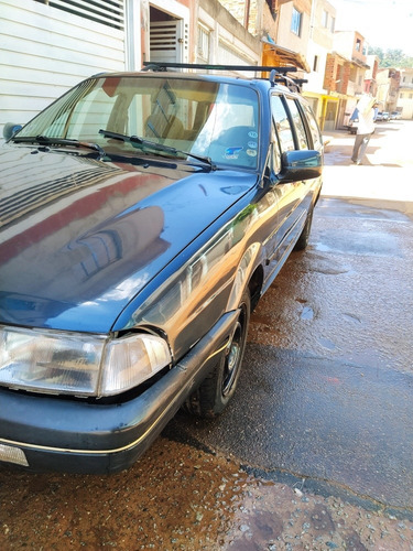 Ford Versailles Royale