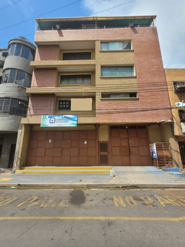 Se Vende Edificio En Puerto La Cruz, Nueva Construccion