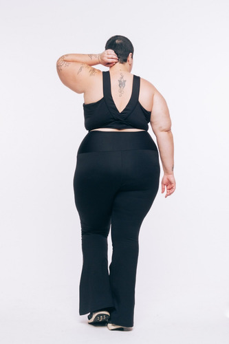 Imagem 3 de 5 de Bailarina Flare Plus Size Emana Preto Wonder Size