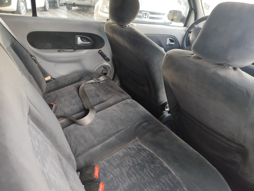 Renault Clio 1.0 16v Privilège Hi-flex 5p