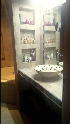 Casa En Venta 5 Ambientes En Lanús Este