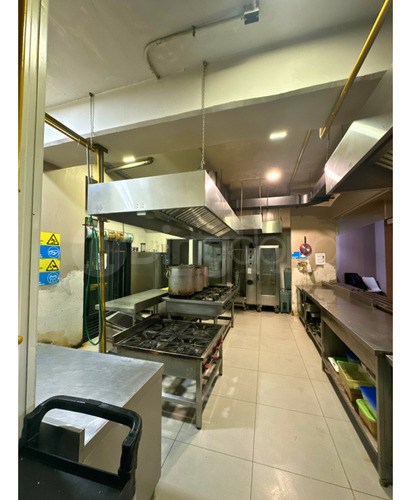 Arriendo Local Comercial Céntrico Dos Pisos Para Restaurant