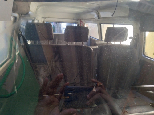 Volkswagen Kombi 2001 1.6 3p Gasolina