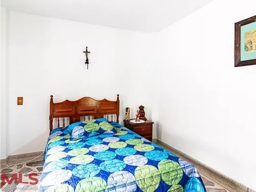 Casa Tranquila En Excelente Sector.(mls#235167)