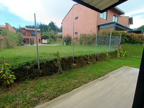 Casa En Arriendo Ubicada En El Retiro Sector Via La Fe (27251).