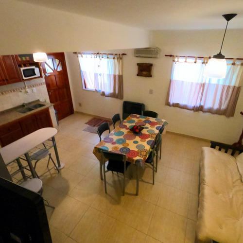 Imagen 7 de 25 de Duplex Tipo Casa, Pocos Mts Del Pleno Centro, Gas Natural, Calefacción ¡visitalo Hoy Mismo!