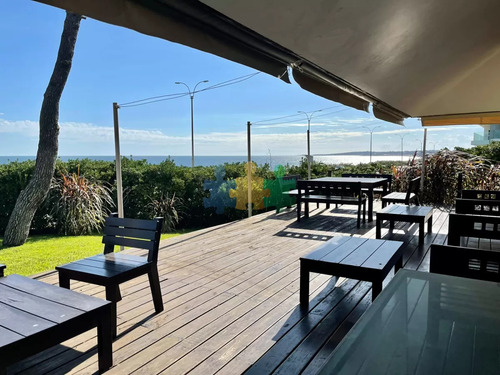 Espectacular Casa De 4 Dormitorios Frente A Playa Mansa - Punta Del Este - Ref : Eqp5468