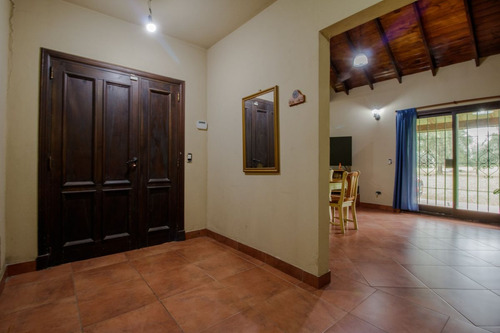 Venta Chacra Casa 4 Amb En Pilar