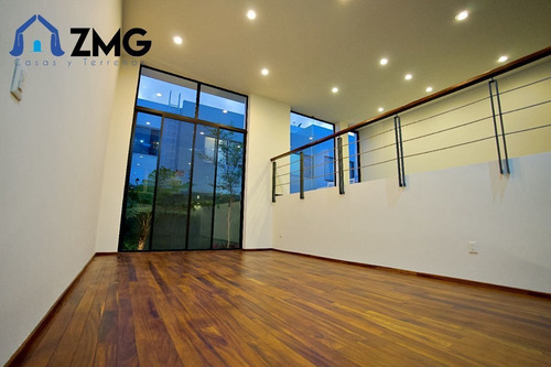 Imagen 13 de 30 de Casa De Lujo Nueva En Punto Sur 1 Frente A Parque Privado