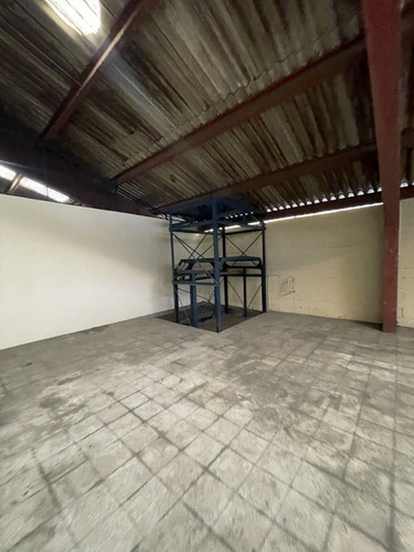 Nave Alquiler Luperon, Herrera, Santo Domingo