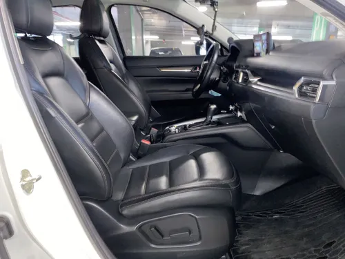 Mazda CX-5 2.5 Grand Touring LX 4