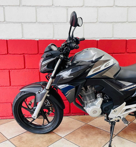 Imagem 1 de 5 de Honda Cb 250f Twister - 2020 - Financiamos - Km 6.000