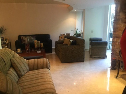 Imagen 4 de 19 de Vendo Apartamento 190m2 3h/3b/2p Cumbres De Curumo 8613