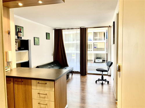 Departamento En Venta De 1 Dorm. En Santiago