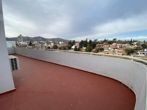 Imagen 18 de 27 de Espectacular Departamento Céntrico Con Vista Al Río !!