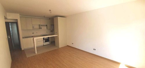 Imagen 5 de 30 de Departamento En Venta De Dos Ambientes En Centro De San Fernando.