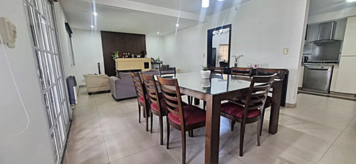 Casa En Venta Muy Moderna En P. Del Rey, Calle Necochea 1200
