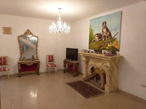 22-11290 Espectacular Villa En Un Remanso De Paz Con Todos Los Lujos