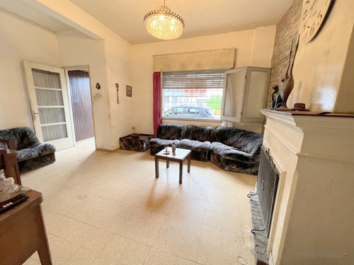 Imagen 6 de 29 de Venta Casa Ph, La Figurita, 3 O 4 Dormitorios, 2 Baños, Patio, Parrillero, Planta Baja Y Al Frente