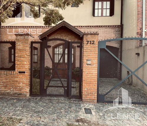 Casa 4 Ambientes En Venta Y Alquiler - Quilmes Residencial