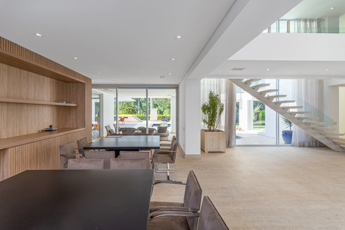 Casa À Venda Tamboré 01 - Moderna - Cnc1501