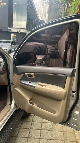 Toyota Fortuner 2.7l 4x2