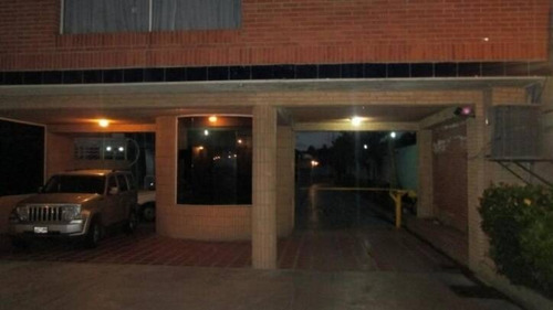Imagen 22 de 27 de Johanna Castillo Vende Hotel En Pto Cabello 04145951217