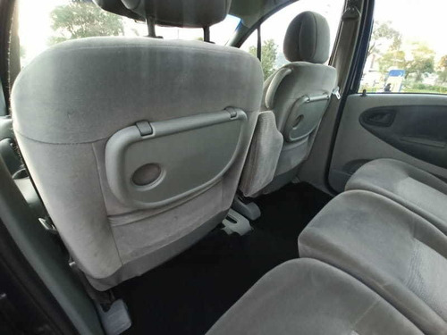 Imagem 7 de 15 de Renault Scenic Privilege 2.0 16v Basico 2005
