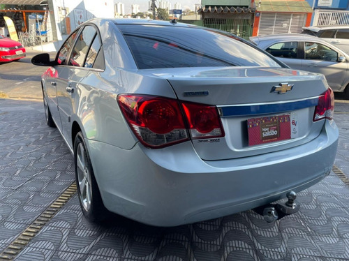 Imagem 3 de 7 de Chevrolet Cruze Sedan 2012 - Lt 1.8 Flex - Manual
